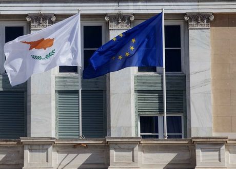 Αγωγή εναντίον του Eurogroup κάνουν 50 Κύπριοι καταθέτες και μέτοχοι τραπεζών